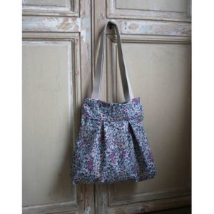 sac cabas, tote bag revisité pour un patron de couture facile à coudre / cabas bag , revisited tote bag this sewing pattern is ideal for begguinner and learn how to sew